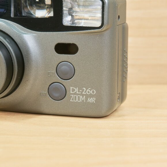Fujifilm DL-260 Zoom MR Point and Shoot Film Camera, FUJINON Zoom Lens - Picture 3 of 9